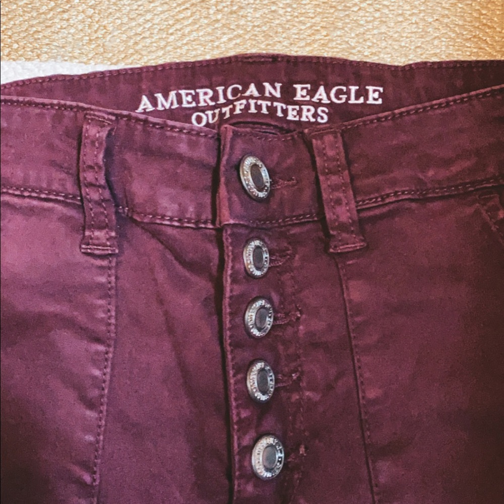 AE Super stretch maroon jeans